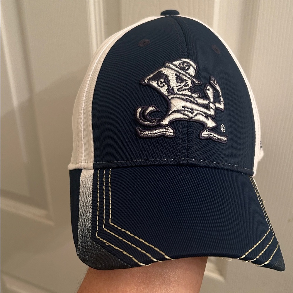 Notre Dame Fighting Irish Adidas Hat L/XL Shamrock Series Chicago Fitted Cap
